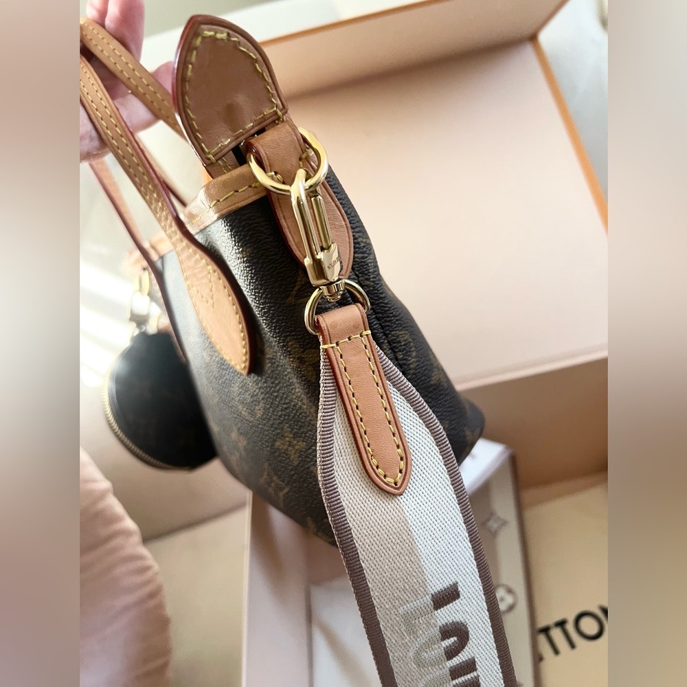 Louis Vuitton Neverfull Bb - Picture 8 of 10